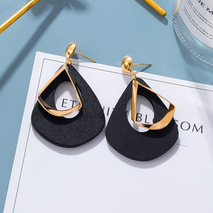 Korean Statement Earrings For Women 2020 Fashion Vintage Black Arcylic Gold Geometric Tassel Drop Earings Female Brincos Jewelry