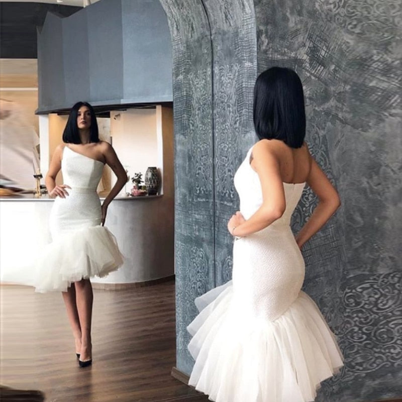 White Pure One Shoulder Cocktail Dresses 2022 Tulle Tiered Mermaid Prom Dresses With Zipper Back Special Occasion Gowns Custom